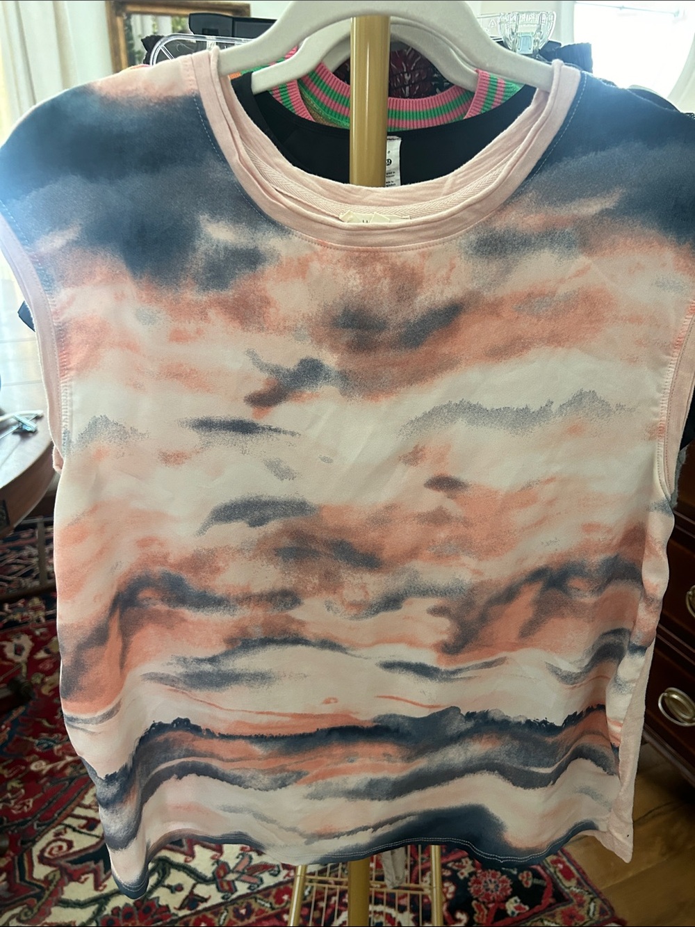 Women's Sleeveless Tie-Dye Tank Top in Pink & Navy